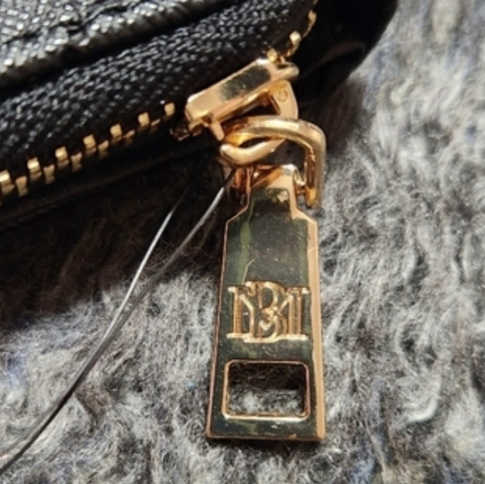 Badgley Mischka Black Snap Bifold with Zip Around Coin Compartment - Picture 11 of 11